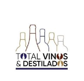 Se indica el nombre de la empresa, incluyendo elementos gráficos en forma de botellas de vinos y destilados tanto en la parte superior del logo como insertados en las letras (O) del nombre comercial , a modo de emblema
