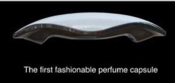 Imagen de THE FIRST FASHIONABLE PERFUME CAPSULE
