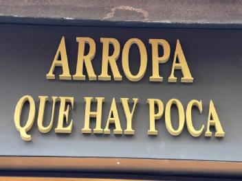 Imagen de ARROPA QUE HAY POCA