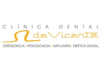Imagen de CLINICA DENTAL de Vicente Ortodoncia Periodoncia Implantes Estética dental