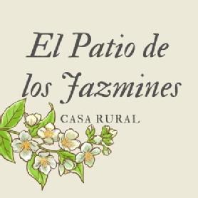 Imagen de Ramo de jazmín con hojas verdes claras, flores blancas y con la marcacomercial El Patio de los Jazmines